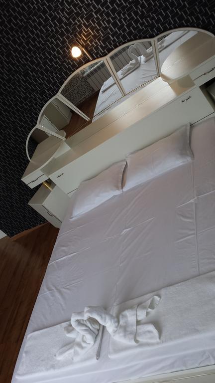 Hotel Queen Aydemir Ngoại thất bức ảnh