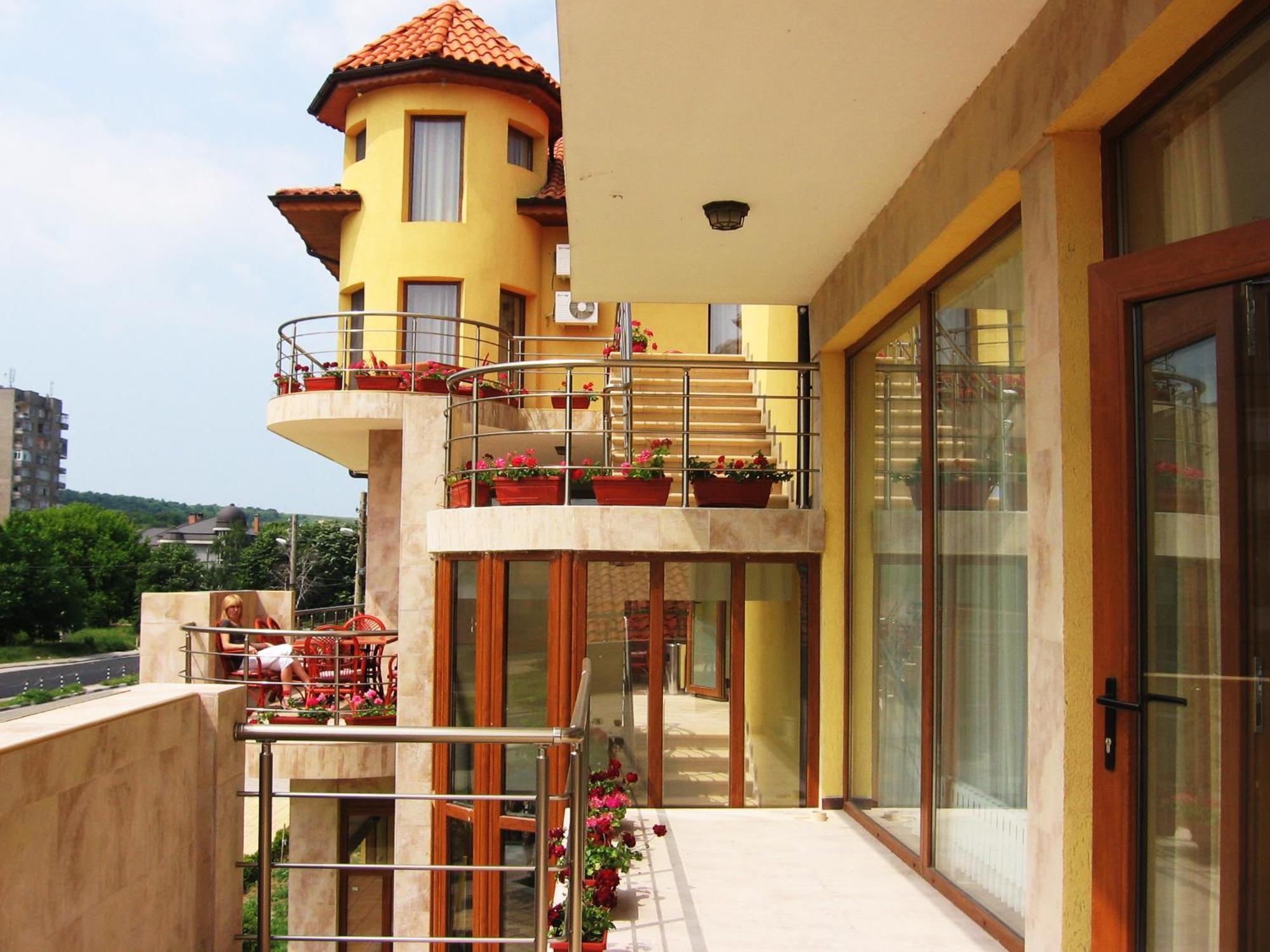 Hotel Queen Aydemir Ngoại thất bức ảnh